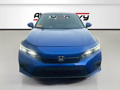 Used 2023 Honda Civic LX image 2
