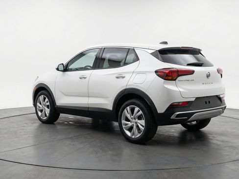 Used 2025 Buick Encore GX Preferred AWD/4WD image 6