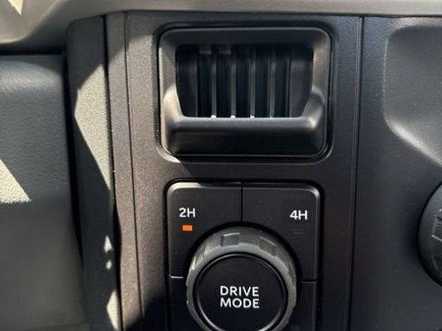 New 2025 Ford F550 4x4 Regular Cab Super Duty image 25