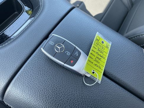Used 2024 Mercedes-Benz GLE 350 4MATIC image 27