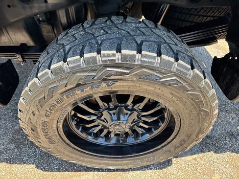 Used 2022 Chevrolet Silverado 2500 Custom w/ Custom Value Package AWD/4WD image 40