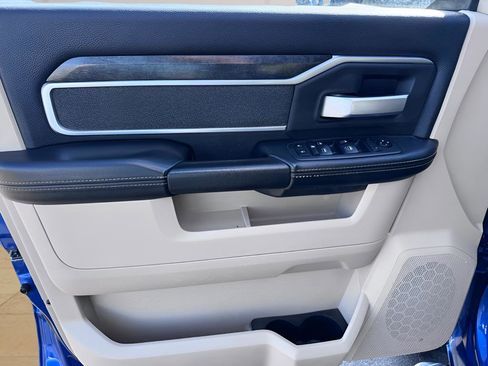 Used 2019 RAM 2500 Big Horn image 29