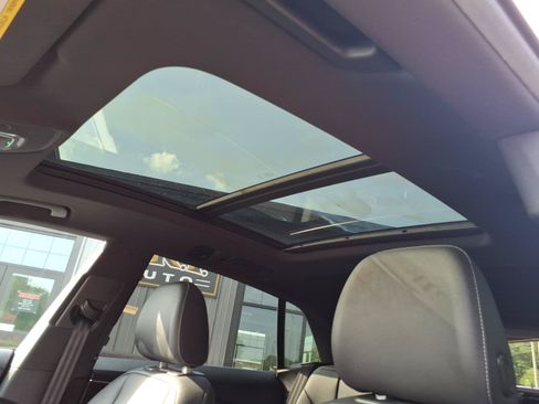 Used 2019 Audi Q8 Premium Plus w/ Premium Plus AWD/4WD image 9