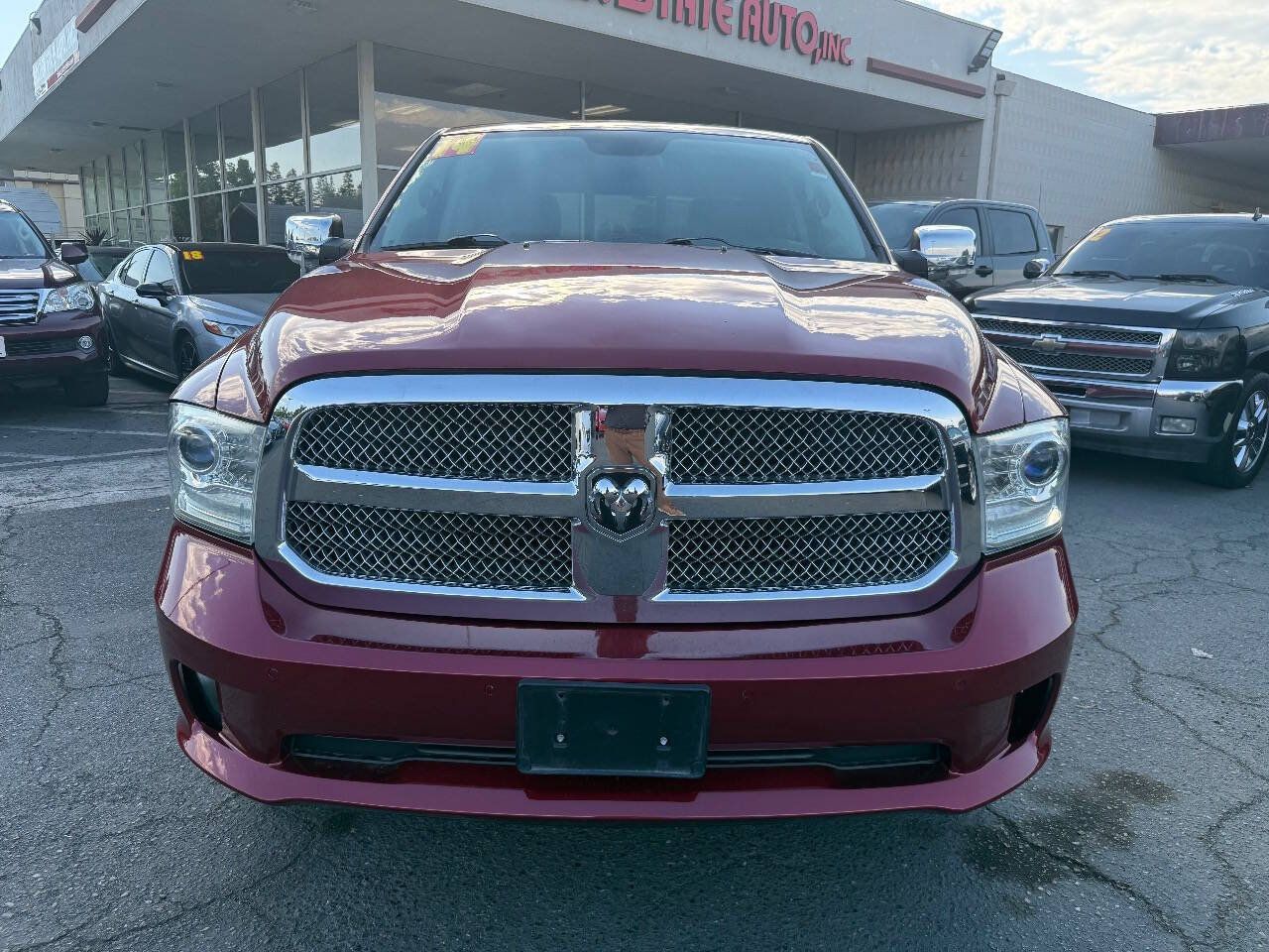Used 2014 RAM 1500 Limited AWD/4WD image 8