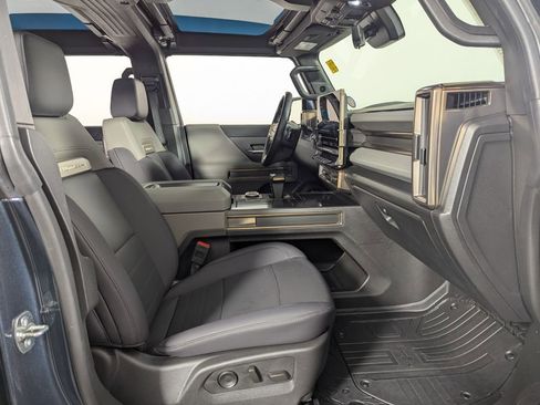 Used 2025 GMC Hummer EV 3X w/ LPO, Cargo Utility Package AWD/4WD image 37