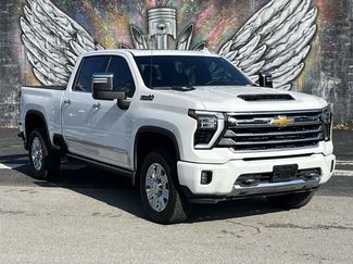 Used 2024 Chevrolet Silverado 3500 High Country w/ High Country Premium Package AWD/4WD video 1