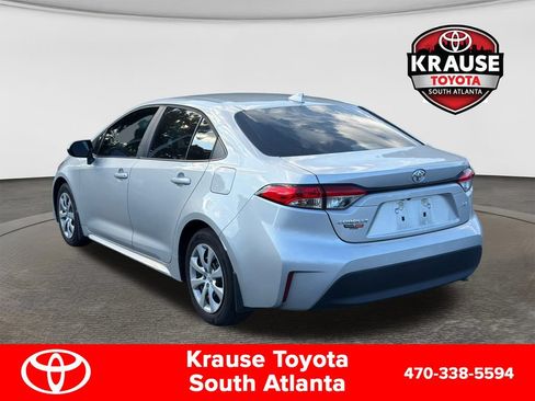 Used 2025 Toyota Corolla LE FWD image 6