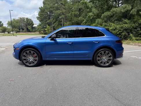 Used 2017 Porsche Macan Turbo w/ Premium Package Plus AWD/4WD image 9