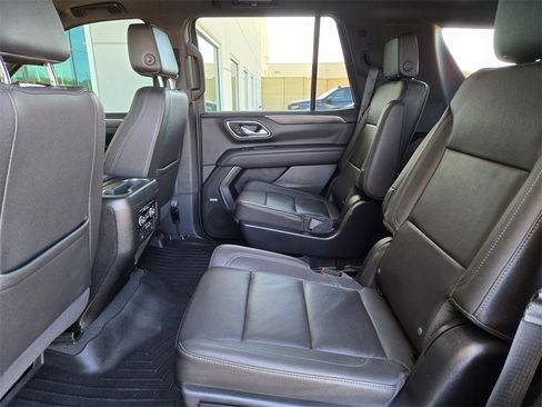 Used 2022 Chevrolet Tahoe LT w/ LT Signature Plus Package image 15