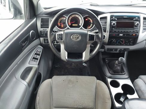 Used 2012 Toyota Tacoma 4WD Double Cab V6 MT (Natl) image 10