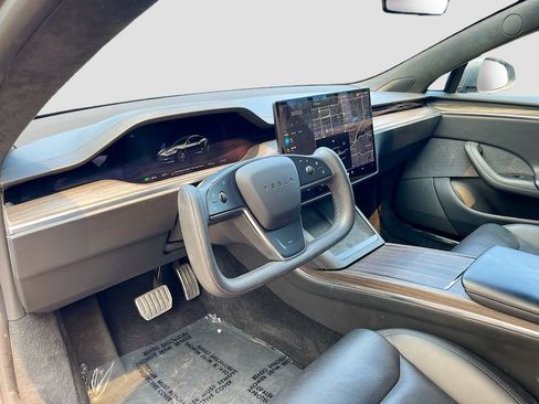Used 2023 Tesla Model S Standard Range AWD/4WD image 9