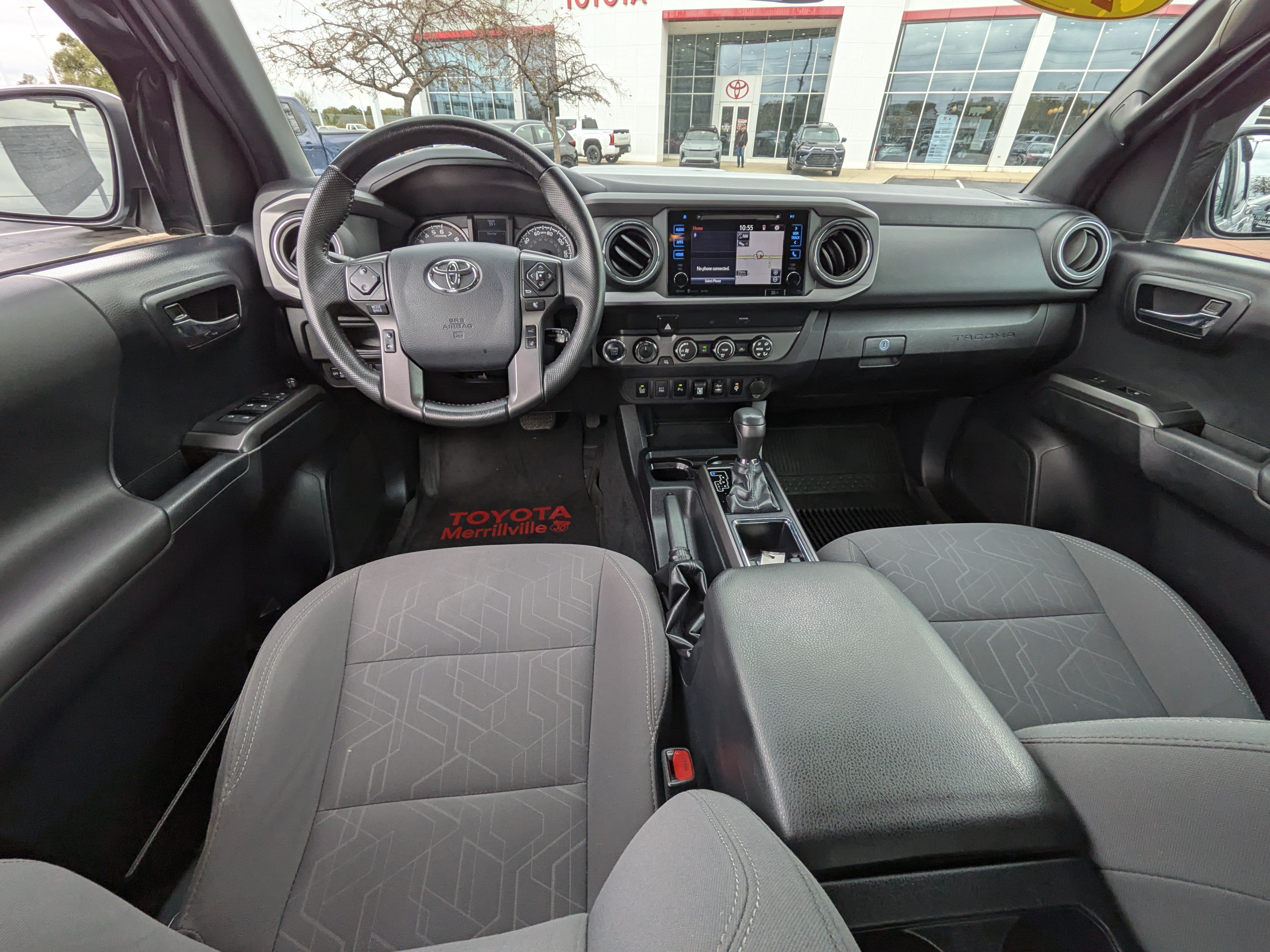 Used 2019 Toyota Tacoma TRD Sport w/ Technology Package AWD/4WD image 15