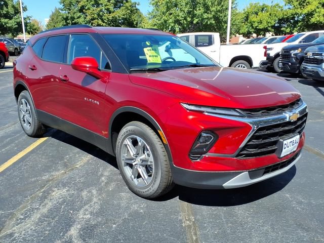 New 2026 Chevrolet Blazer LT w/ Convenience Package FWD image 3
