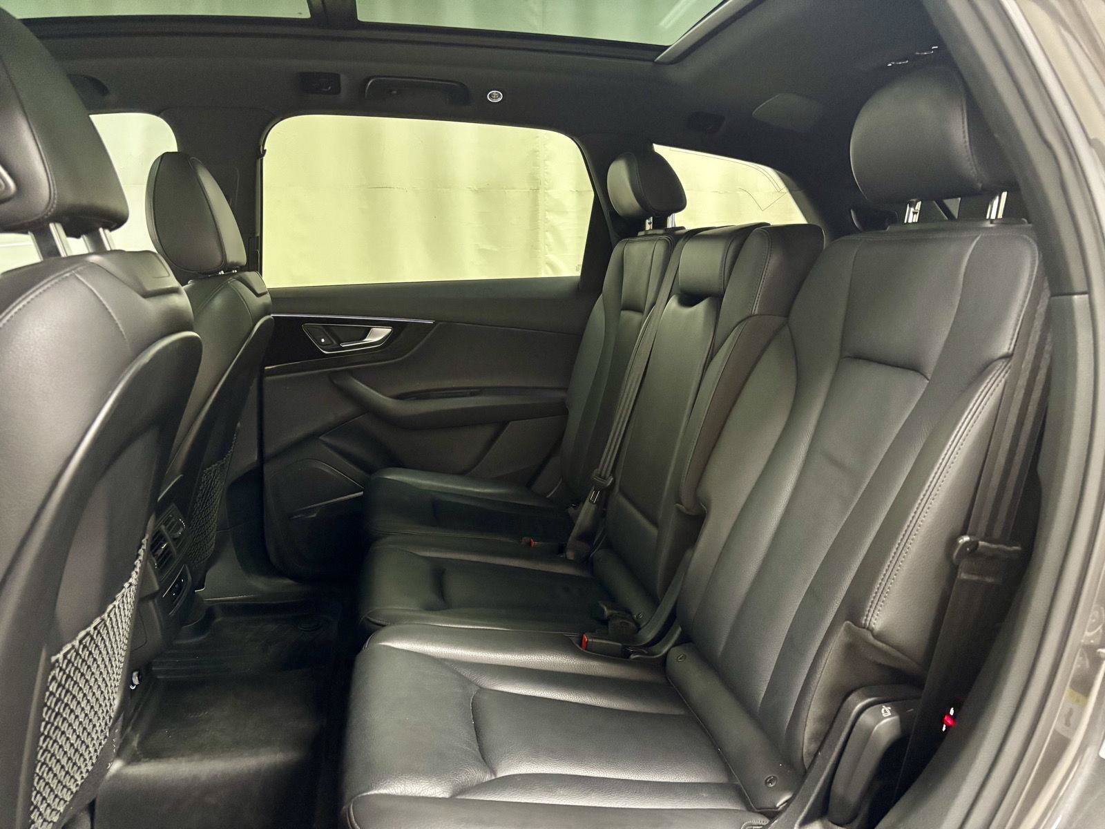 Used 2019 Audi Q7 3.0T Premium Plus w/ Premium Plus Package AWD/4WD image 23