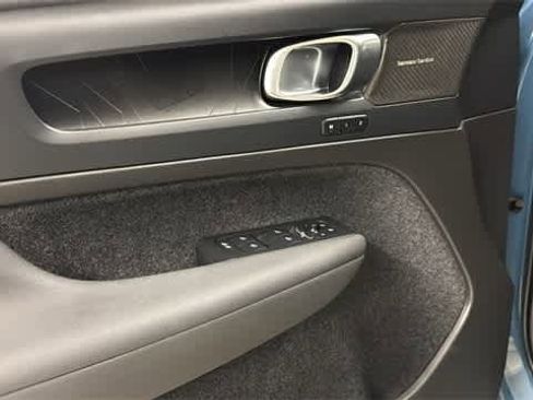 Used 2023 Volvo XC40 Recharge Ultimate w/ Protection Package Premier image 71