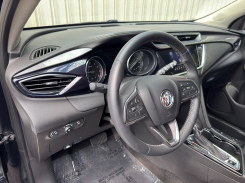 Used 2022 Buick Encore GX Select w/ Sport Touring Package FWD image 12