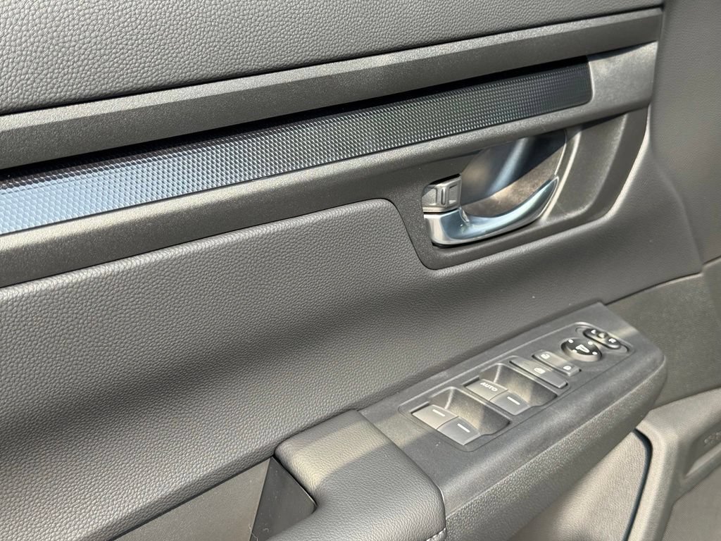 Used 2026 Honda CR-V LX image 8