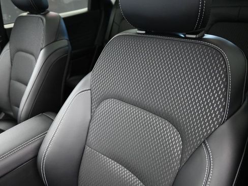 New 2026 Ford Escape SE image 18