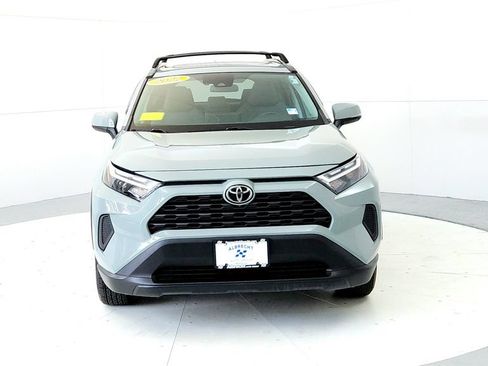 Used 2022 Toyota RAV4 XLE w/ Convenience Package AWD/4WD image 8