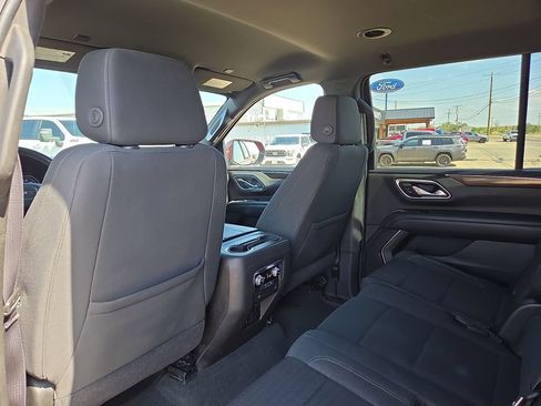 Used 2021 GMC Yukon SLE AWD/4WD image 15
