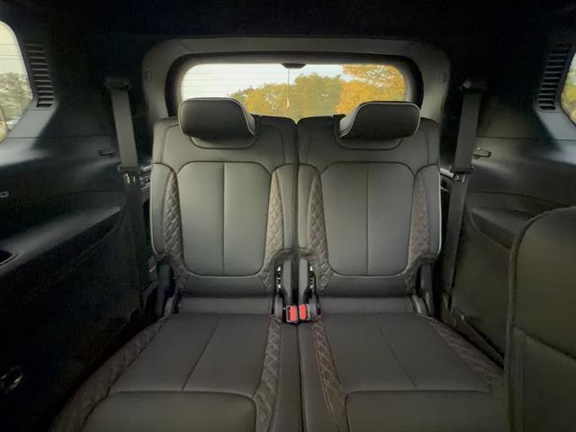 Used 2023 Jeep Grand Cherokee L Summit AWD/4WD image 31