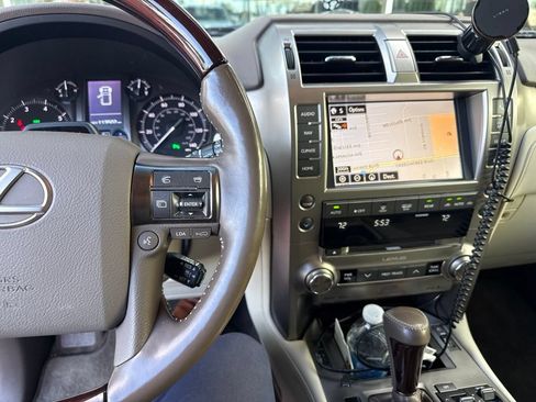 Used 2018 Lexus GX 460 Luxury AWD/4WD image 4
