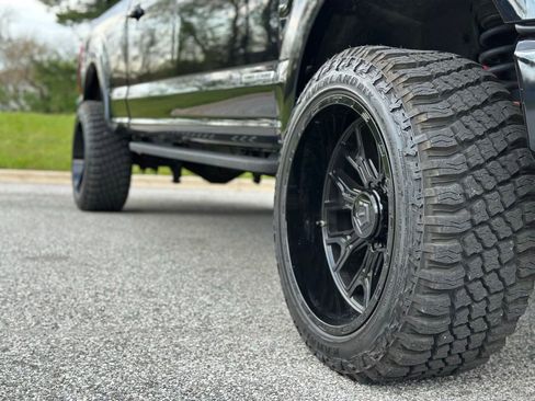 Used 2022 Ford F250 Lariat w/ Tremor Off-Road Package AWD/4WD image 9