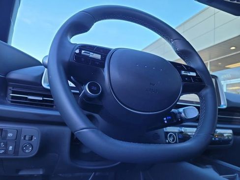Certified 2025 Hyundai Ioniq 6 SEL image 11
