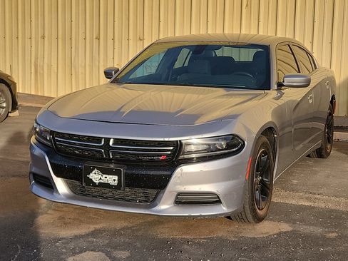 Used 2017 Dodge Charger SE w/ Popular Equipment Group image 1