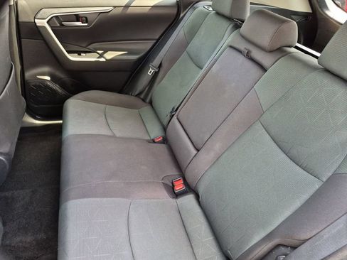 Used 2025 Toyota RAV4 XLE AWD/4WD image 27
