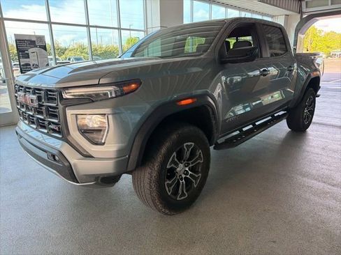Used 2023 GMC Canyon AT4 w/ AT4 Premium Package AWD/4WD image 3
