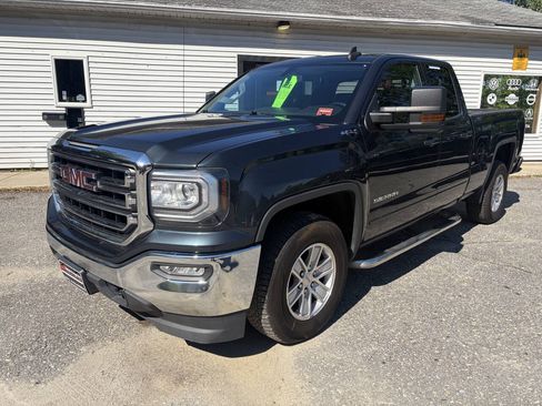 Used 2018 GMC Sierra 1500 SLE w/ SLE Value Package AWD/4WD image 1