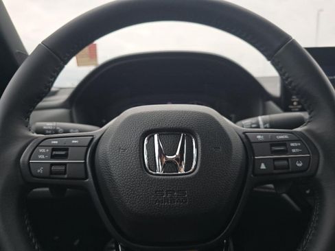 Used 2025 Honda Accord Sport image 27