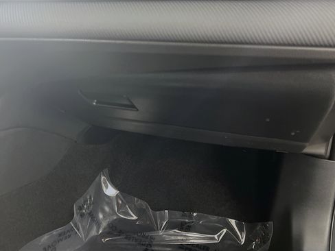 Used 2025 Toyota Camry SE w/ Multimedia Upgrade Package image 35