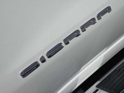 Certified 2024 GMC Sierra 1500 SLT image 12