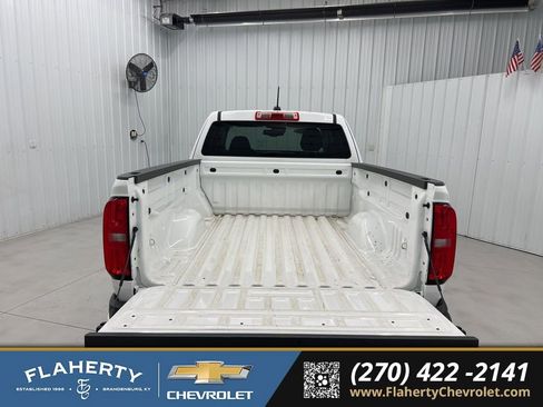 Used 2022 Chevrolet Colorado LT w/ Fleet Safety Package image 18