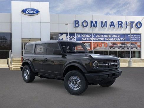 New 2025 Ford Bronco 4-Door image 7
