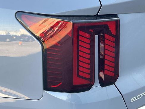 New 2026 Kia Sorento SX FWD image 10