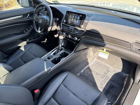 Used 2022 Honda Accord Sport image 13