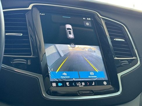 Certified 2023 Volvo XC90 B6 Ultimate image 3