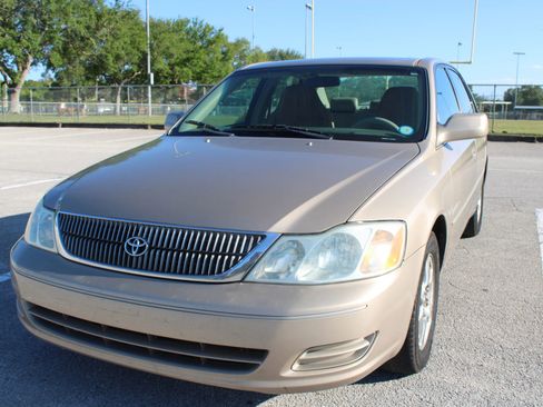 Used 2001 Toyota Avalon XL FWD image 4