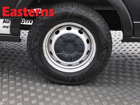 Used 2019 Ford Transit 250 148 Medium Roof RWD image 33