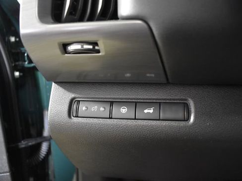 Certified 2024 Nissan Pathfinder SL w/ Black Appearance Package image 14