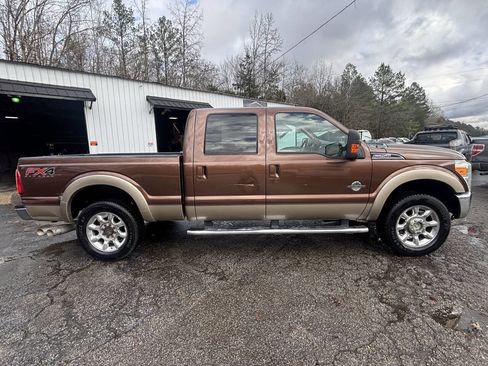 Used 2012 Ford F250 Lariat w/ Lariat Interior Pkg image 20