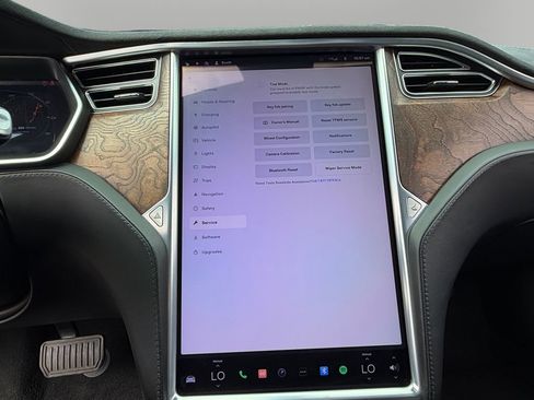 Used 2017 Tesla Model S 75 image 25