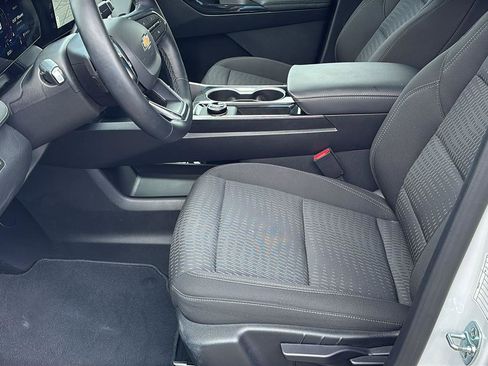 Certified 2026 Chevrolet Equinox LT FWD image 13