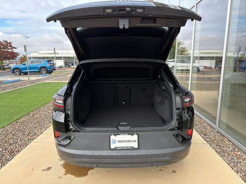 Used 2022 Volkswagen ID.4 Pro S image 8