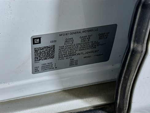 Used 2020 Buick Enclave Essence FWD image 12