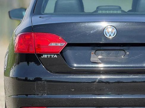 Used 2013 Volkswagen Jetta SE FWD image 13