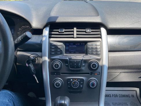 Used 2012 Ford Edge SE FWD image 16